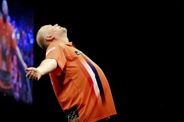 Raymond van Barneveld-Fan van Amerika